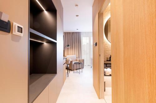 UYO studio and rooms