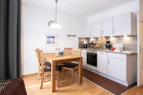 Kuchyň nebo kuchyňský kout v ubytování Haus Gorch Fock Auster