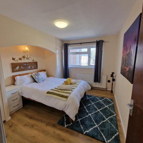 Postel nebo postele na pokoji v ubytování Balco West Bridgford, The Point - 3 bed