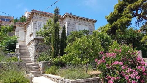 Apartments with WiFi Dubrovnik - 23752