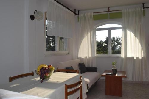 Apartments by the sea Barbat, Rab - 24277