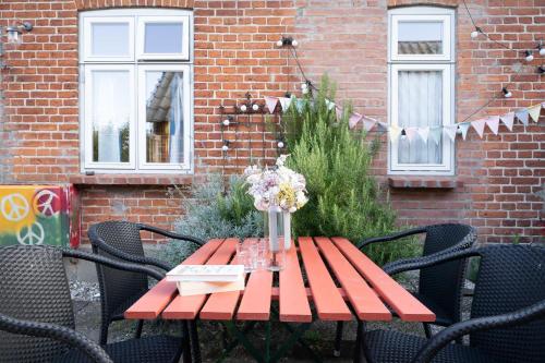 Istumisnurk majutusasutuses Ein Tag am Meer