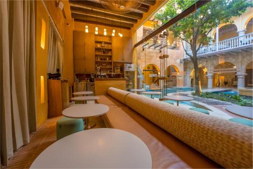 Bazén v ubytování Casa Carolina Hotel Cartagena nebo v jeho okolí