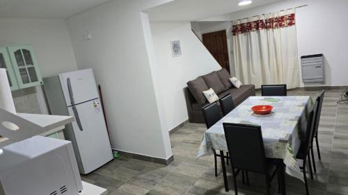 Η κουζίνα ή μικρή κουζίνα στο Neuquen Alojamiento Rio