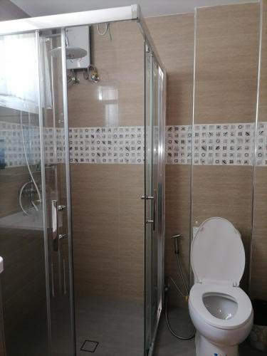 Ένα μπάνιο στο Coba Inn Alona Panglao