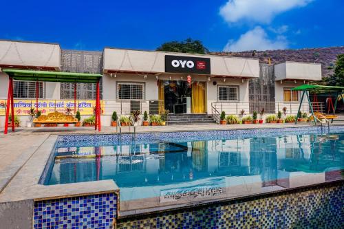 Imagine din galeria proprietății Hotel O Satvik Valley Resort în Pune