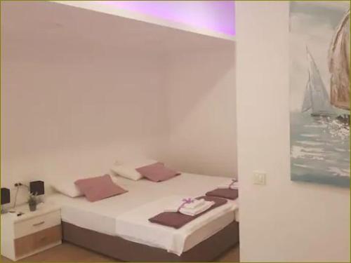 Apartments Dub - Studio Apartment with Shared Terrace no 2