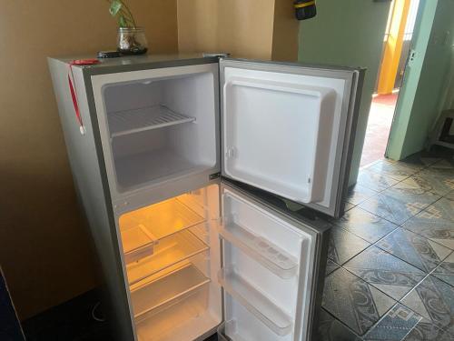 Dapur atau dapur kecil di Close to Walmart supermarket chain