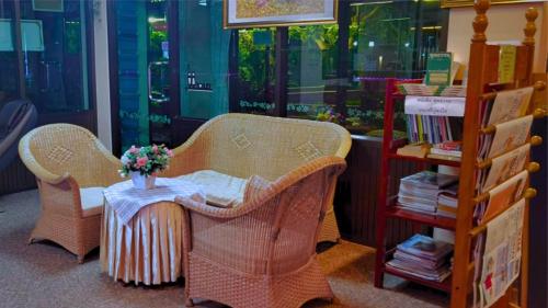 Posezení v ubytování Rayong Lanna Hotel