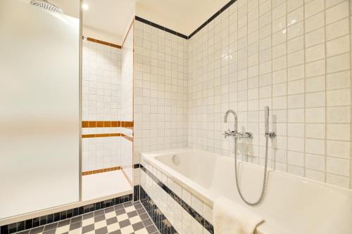 Koupelna v ubytování ARQ Paleis Hotel