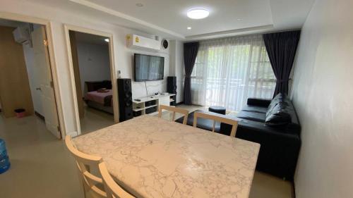 Φωτογραφία από το άλμπουμ του Phuket Town Condo 2 Bedroom with Balcony-Cats Friendly στο Πουκέτ Πόλη