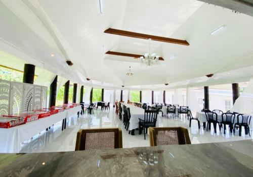 Restoran või mõni muu söögikoht majutusasutuses Maota Hotel Apia