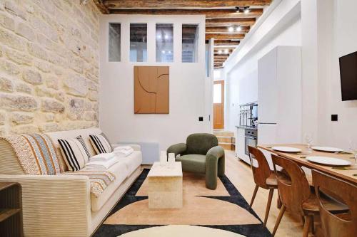 Les Halles - Grands Boulevards Stylish 2BR - 6P