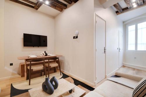 Les Halles - Grands Boulevards Cozy 1BR - 4P