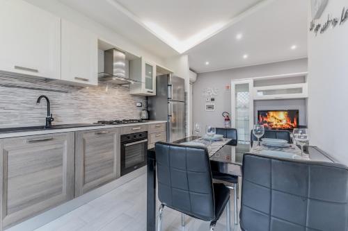 Modern 2 Bedroom Apt Cinecitta