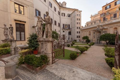 Palazzo Borghese, a Burghesius home
