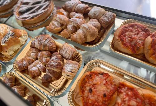 Mad i feriehuset eller i nærheden