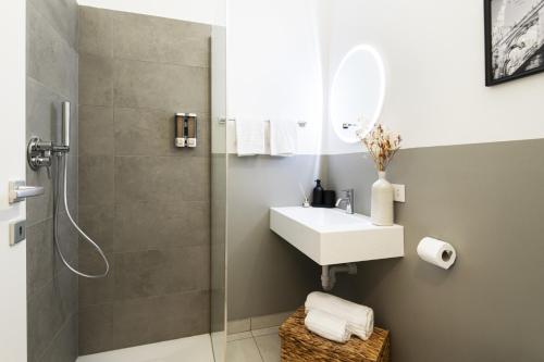 Easylife - Milano - Studio Cav 1 - Centrale