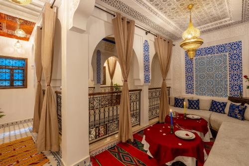 Area soggiorno di Riad La Perle Bleue Marrakech