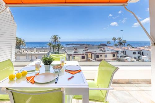 Ático Apartamento Las Burras Playa by VillaGranCanaria