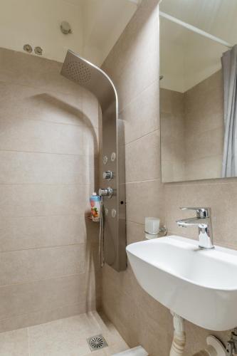 Elvita Apartments 3