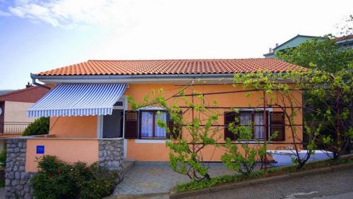 Ferienhaus In Senj Mit Privatem Parkplatz