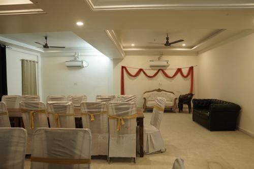 Imagen de la galería de Hotel The Black Gold, en Chandīgarh