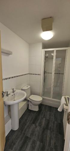 Perfect for WMC, principality stadium and Utilita Arena photo 48