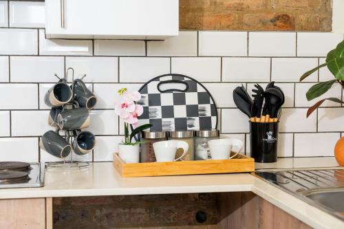 Una cocina o zona de cocina en Palm Nest