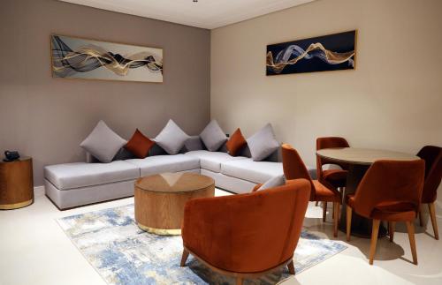شقق رسن سويت الفندقية - Rasan Suite hotel Apartmentにあるシーティングエリア