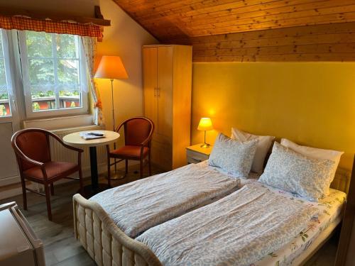 Postel nebo postele na pokoji v ubytování Pension Eliška