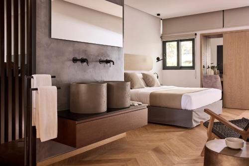 Cama Luxury Suites Kavouri
