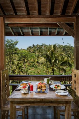 Jídlo v vily nebo okolí