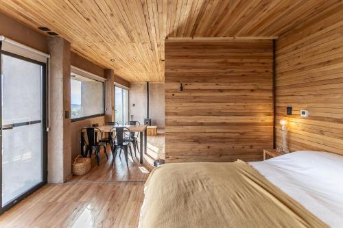 Katil atau katil-katil dalam bilik di La Calma Ecolodge 2