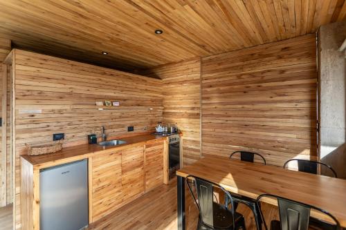 Dapur atau dapur kecil di La Calma Ecolodge 2