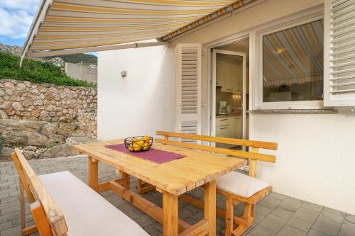 Apartment Robert with Terrace