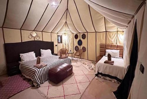 Postel nebo postele na pokoji v ubytování Best Luxury Camp