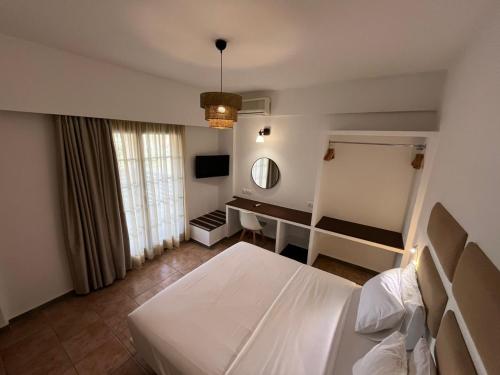 Gallery image of Skopelos Holidays Hotel & Spa in Skopelos Town