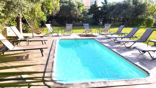 Πισίνα στο ή κοντά στο Complex Lagonissi Residence with swimming pool.