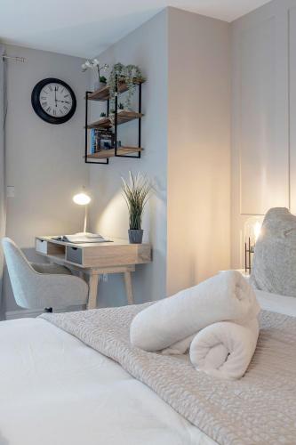 Ein Bett oder Betten in einem Zimmer der Unterkunft Silver Birches by MCF