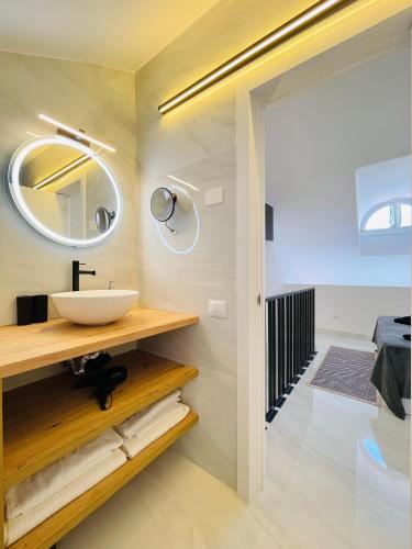 Parque Santiago II Fabulous 1 bedroom duplex