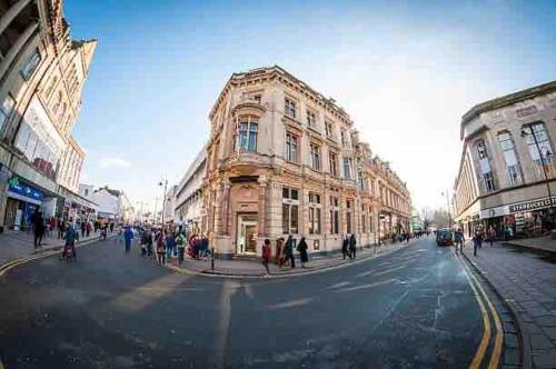Επισκέπτες που μένουν στο 2 Double bedroom flat in the heart of cheltenham
