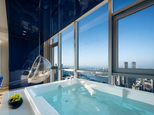 重慶市にあるISEYA Panoramic Hotel - Chongqing Jiefangbei Yunduan Zhiyanのギャラリーの写真