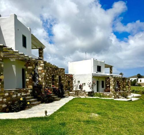 Agrabeli Paros photo 3