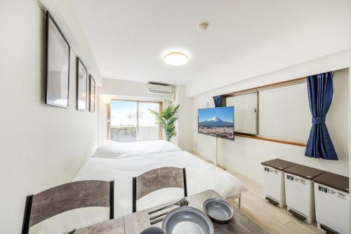 20 minutes by Haneda Airport train 3-minute walk from Kamata Station Direct access to Tokyo, Yokohama, Ueno