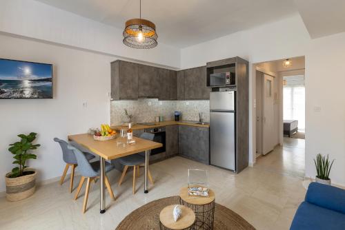 Η κουζίνα ή μικρή κουζίνα στο Atop silver luxury suite