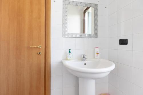 Un baño de B and B 7 Camini