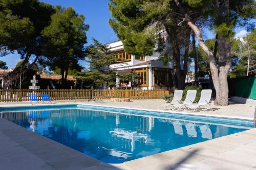 INNOUTHOME Gran casa y piscina torrente