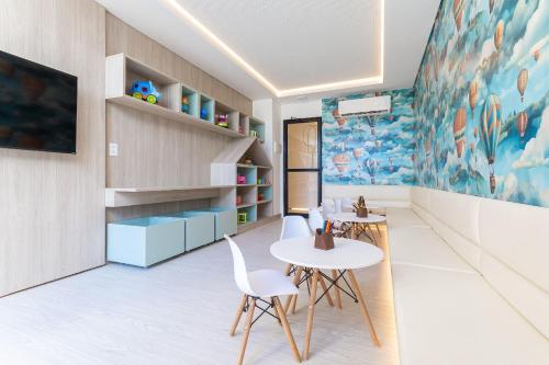 Tolive Riverside HOUSI by Carpediemにあるキッチンまたは簡易キッチン