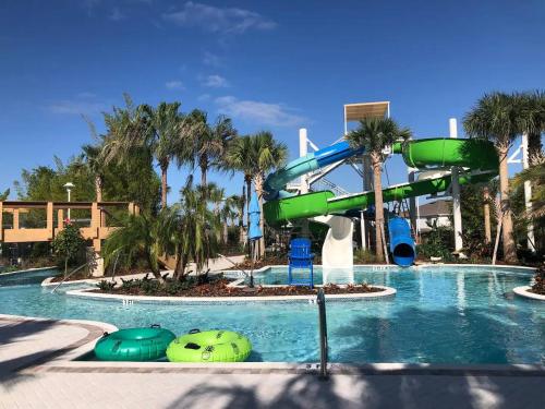 Luxurious 5BR w Pool, Spa, Game Room & BBQ Grill photo 49